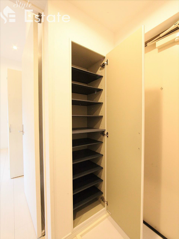 その他　玄関　シューズボックス付