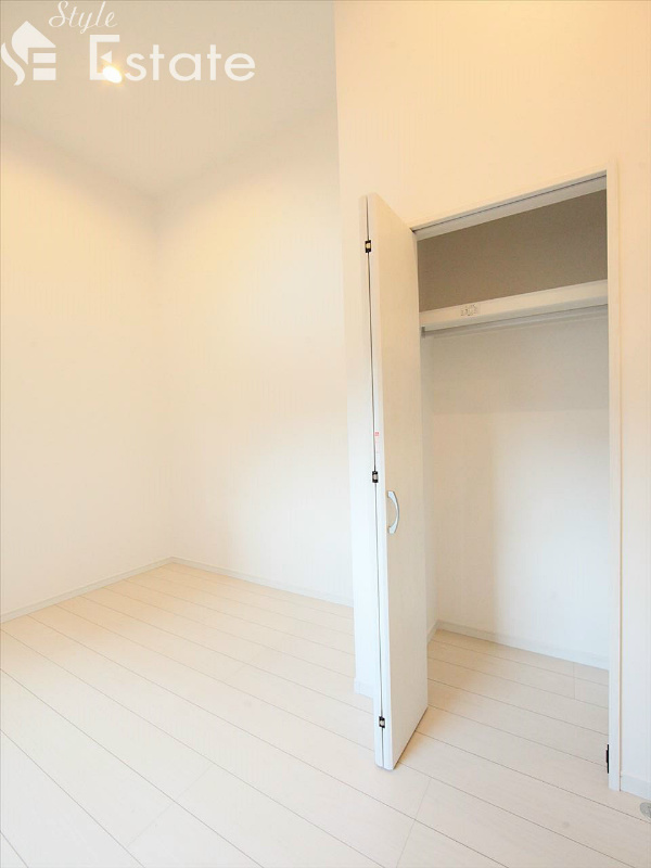 収納　洋室　クローゼット