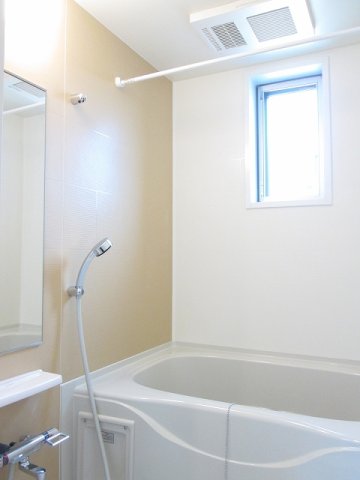 バス・シャワールーム　お風呂で日々の疲れを落としましょう