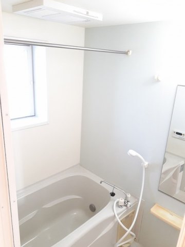 バス・シャワールーム　お風呂で日々の疲れを落としましょう