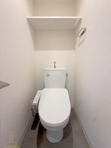 トイレ　プレサンス四天王寺前夕陽ヶ丘　凛宮