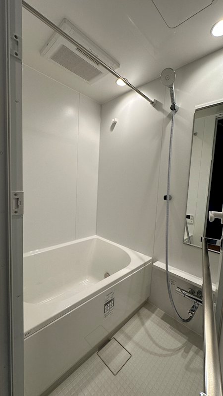 バス・シャワールーム　バス