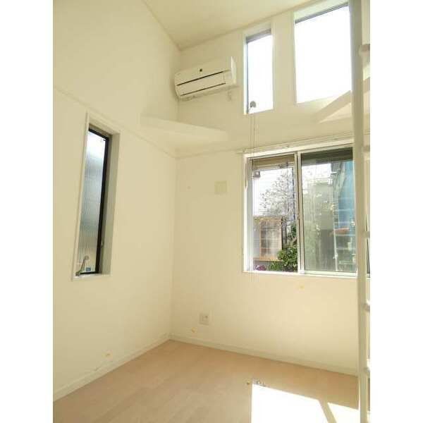 居室・リビング　物件画像