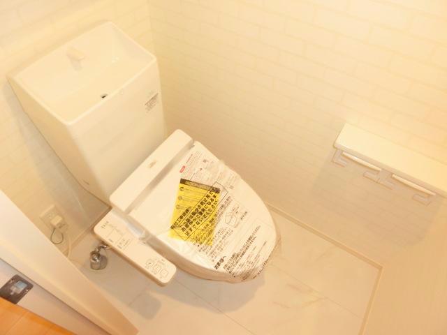 トイレ　同型・イメージ