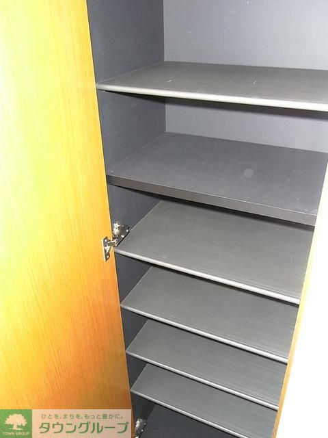 玄関　シューズボックス