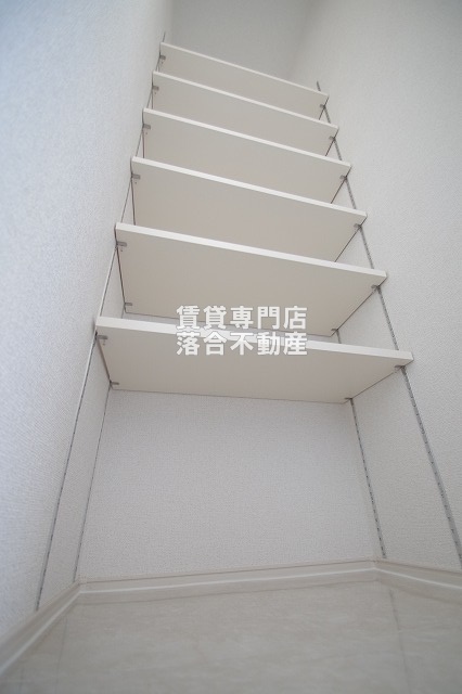 収納　たっぷり収納できるシューズ収納♪
