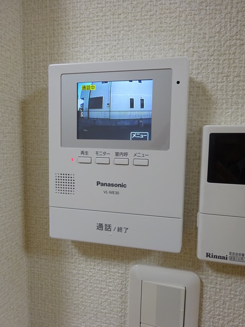 セキュリティ　ＴＶモニター付インターホンで来客時も安心です
