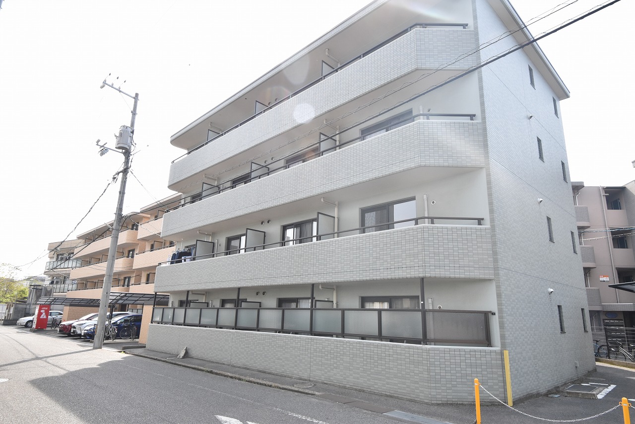 建物外観　ヴィクトワール南方