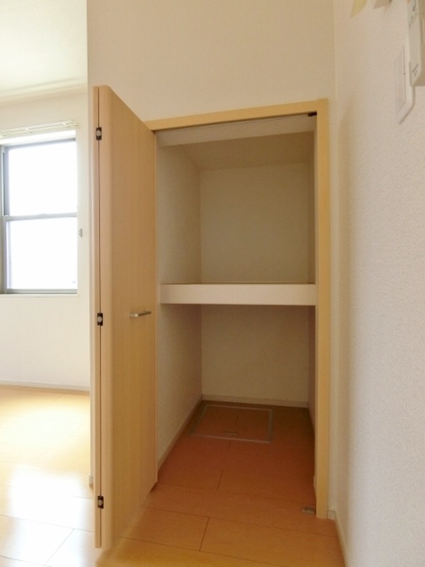 収納　図面と現状に相違がある場合には現状を優先