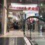 ショッピングセンター　ファッションセンターしまむら江坂駅前店（ショッピングセンター）まで956m