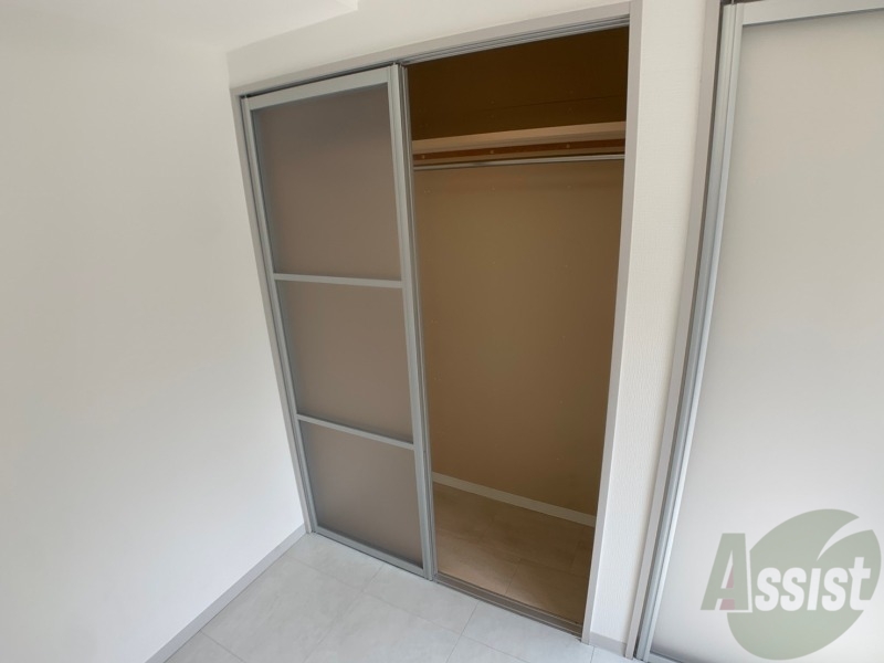 収納　寝室の収納です。部屋がすっきり片付きます。