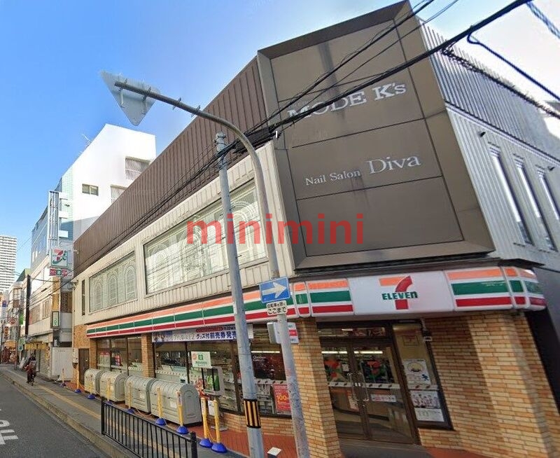 コンビニ　セブンイレブン高槻高槻町店（コンビニ）まで165m