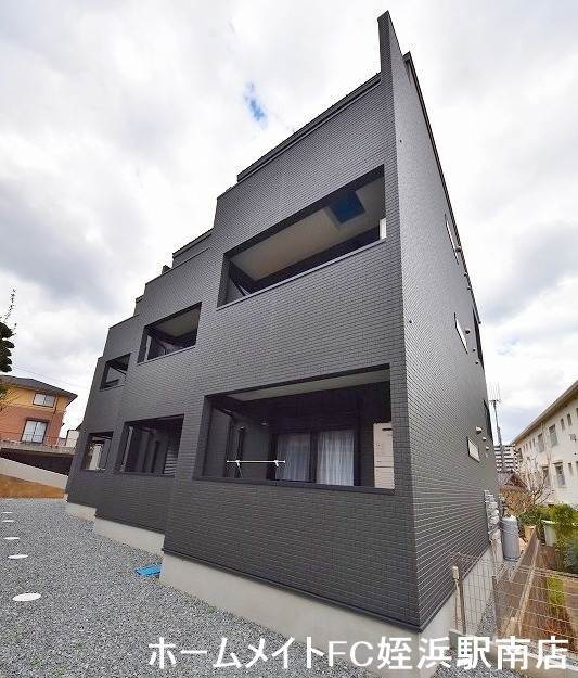 建物外観　★オシャレな外観ですね★