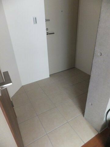 玄関　シンプルで使いやすい玄関です