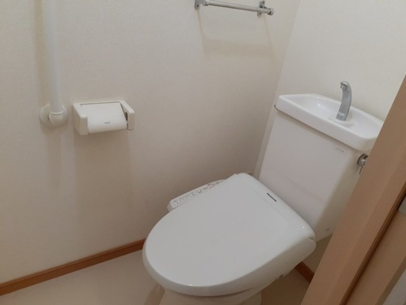 トイレ　図面と現状に相違がある場合には現状を優先