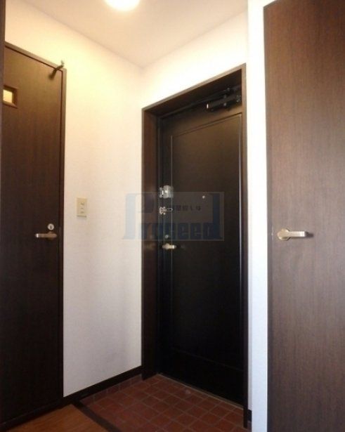 玄関　※別部屋写真
