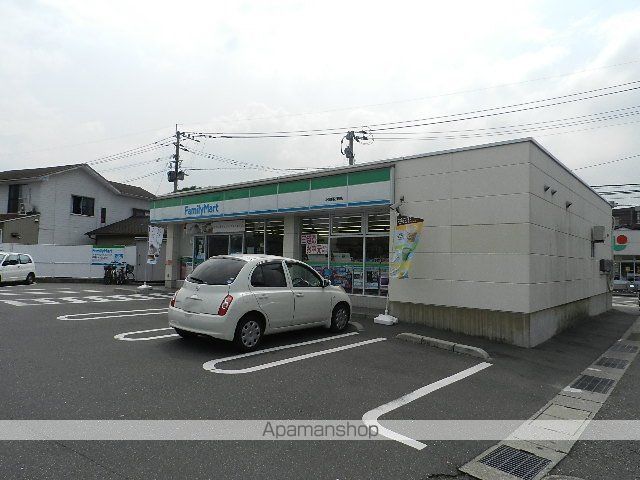 コンビニ　ファミリーマート小倉熊谷町店（コンビニ）まで712m
