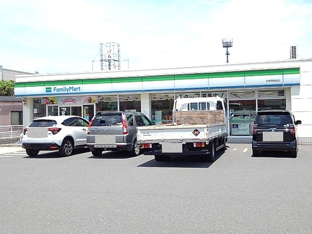 コンビニ　ファミリーマート姶良西餅田店（コンビニ）まで350m