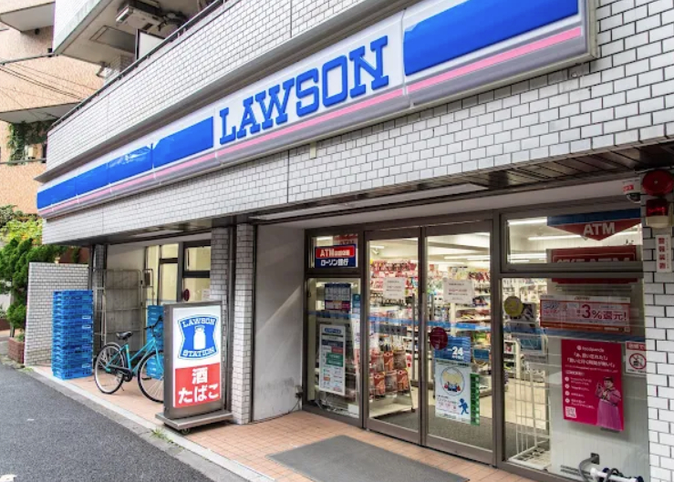 コンビニ　ローソン代々木一丁目店（コンビニ）まで93m
