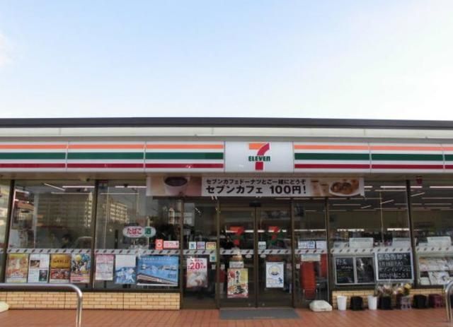 コンビニ　セブンイレブン湾岸浦安インター店（コンビニ）まで991m