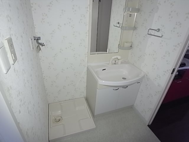 洗面設備　※別のお部屋の写真になります
