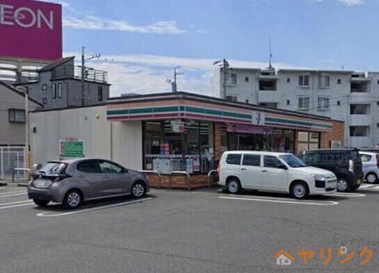 コンビニ　セブンイレブン豊田市上野町店（コンビニ）まで265m