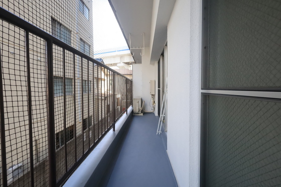 バルコニー　※別の部屋の写真です