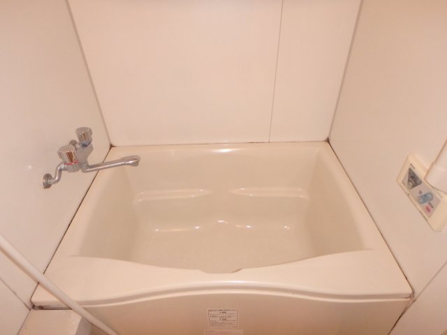 バス・シャワールーム　別部屋参考写真です