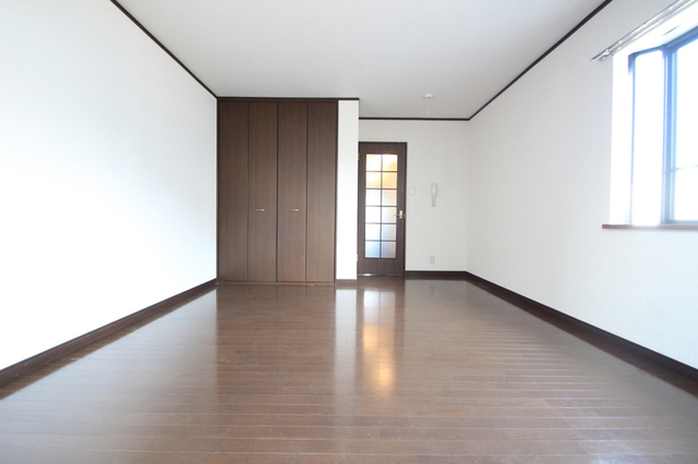 居室・リビング　※他のお部屋の参考写真です