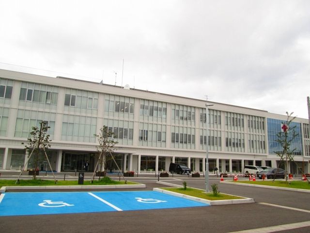 役所　長井市役所（役所）まで1700m