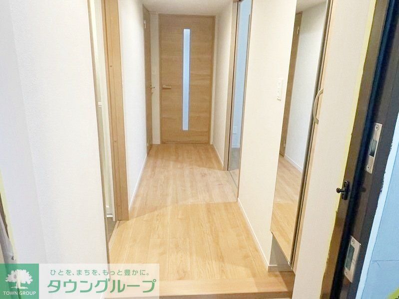 玄関　※別部屋のお写真です。