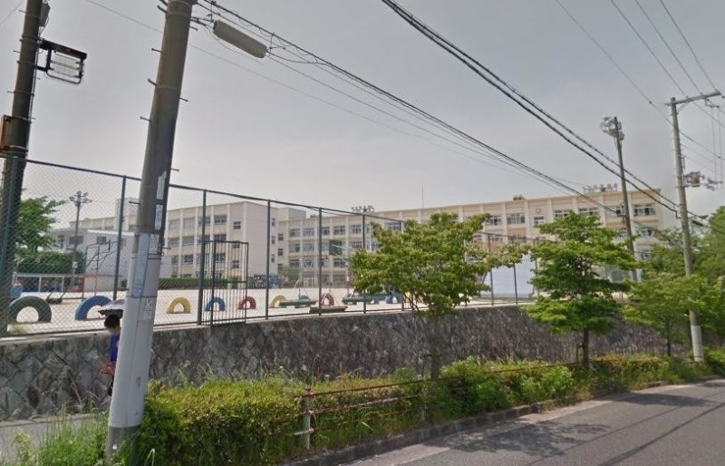 小学校　南五葉小学校（小学校）まで414m