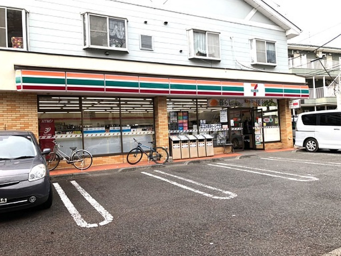 コンビニ　セブンイレブン 国立富士見台4丁目店（コンビニ）まで152m