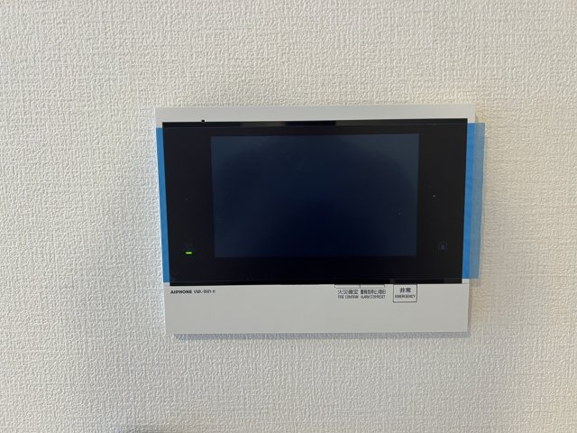 セレニテ西元町アリエの玄関写真