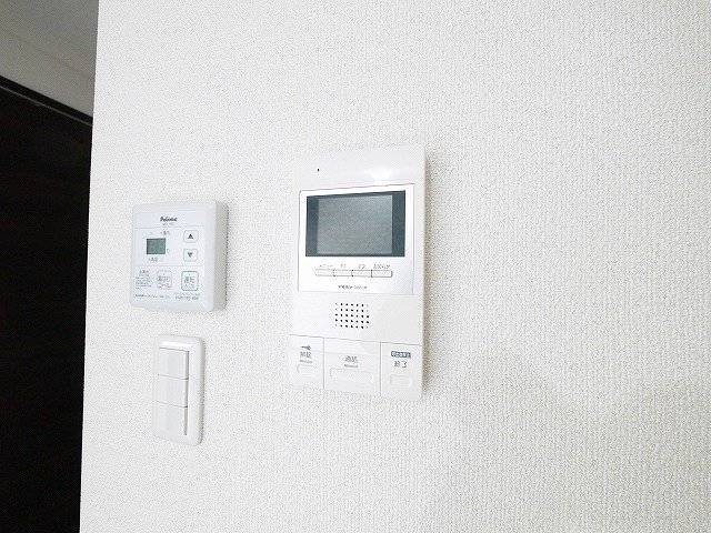 セキュリティ　モニター付きのインターホンです