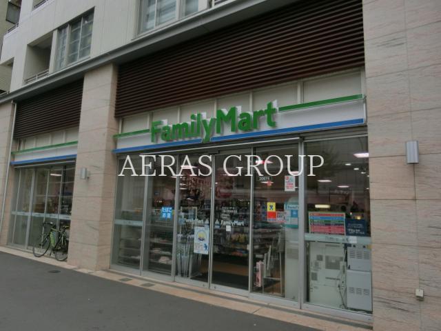 コンビニ　ファミリーマート小浦目黒青葉台店（コンビニ）まで126m