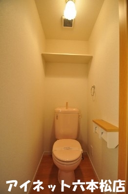 トイレ　もちろんバス・トイレ別