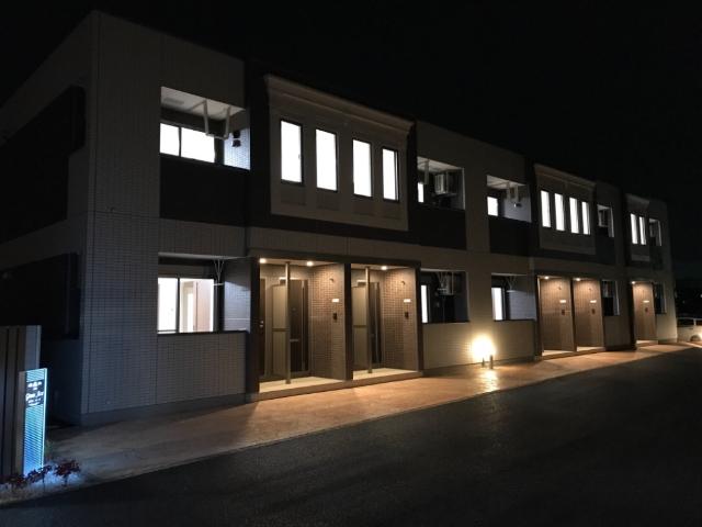 建物外観　外観写真（昼）