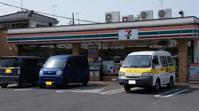 コンビニ　セブンイレブン東大和中央店（コンビニ）まで707m