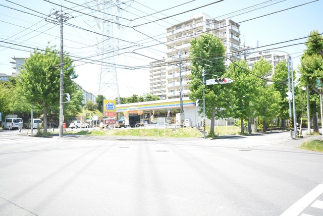 嶮山パークヒルズの周辺写真