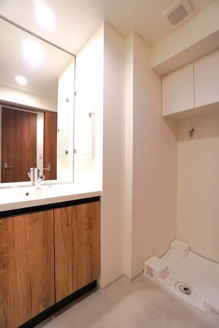 洗面設備　※写真は同タイプ住戸です。