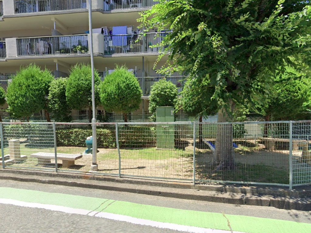 公園　上新田4丁目第1公園（公園）まで208m