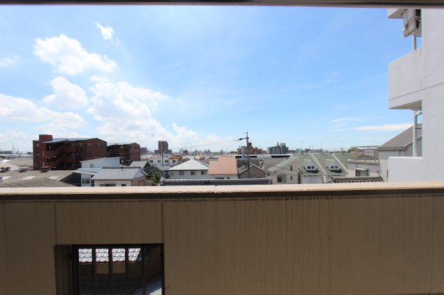 眺望　同階別部屋からの眺望になります。