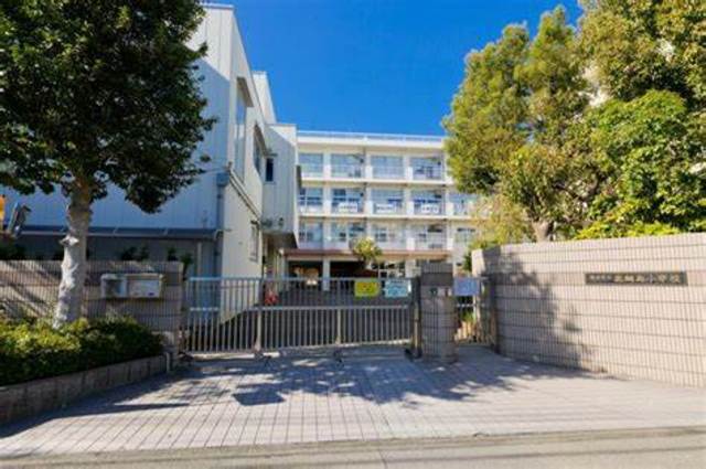 小学校　横浜市立北綱島小学校（小学校）まで235m