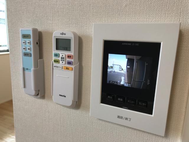 セキュリティ　カメラ付インターホン（イメージ）