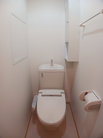 トイレ　ゆったりとした空間のトイレです