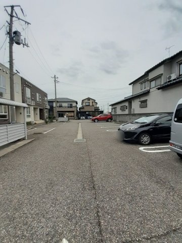 駐車場　カースペースがあります