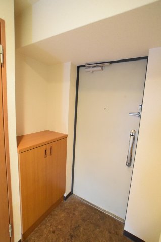 玄関　落ち着いた玄関です