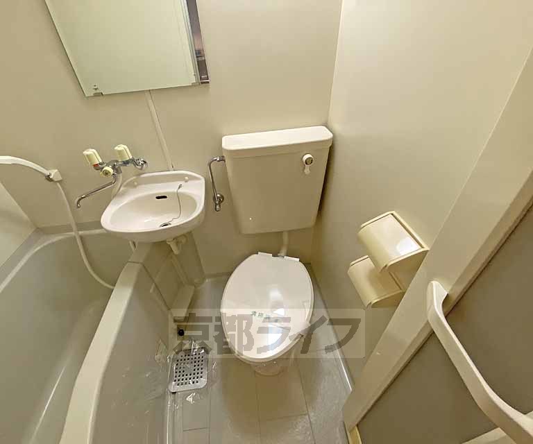 トイレ　ユニットバスのトイレです。