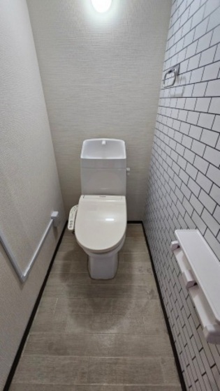 トイレ　※別部屋の写真です